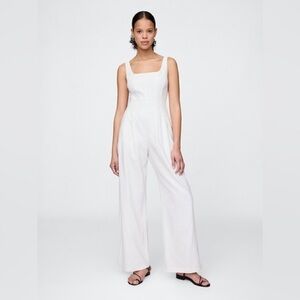 NWT Gap Linen-Blend Seamed Jumpsuit